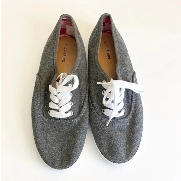 Gray Canvas knit Top Flat Sneakers - Picture 2 of 9